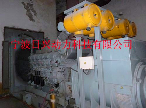 三菱S12柴油發動機風扇驅動器總成的解體、檢修